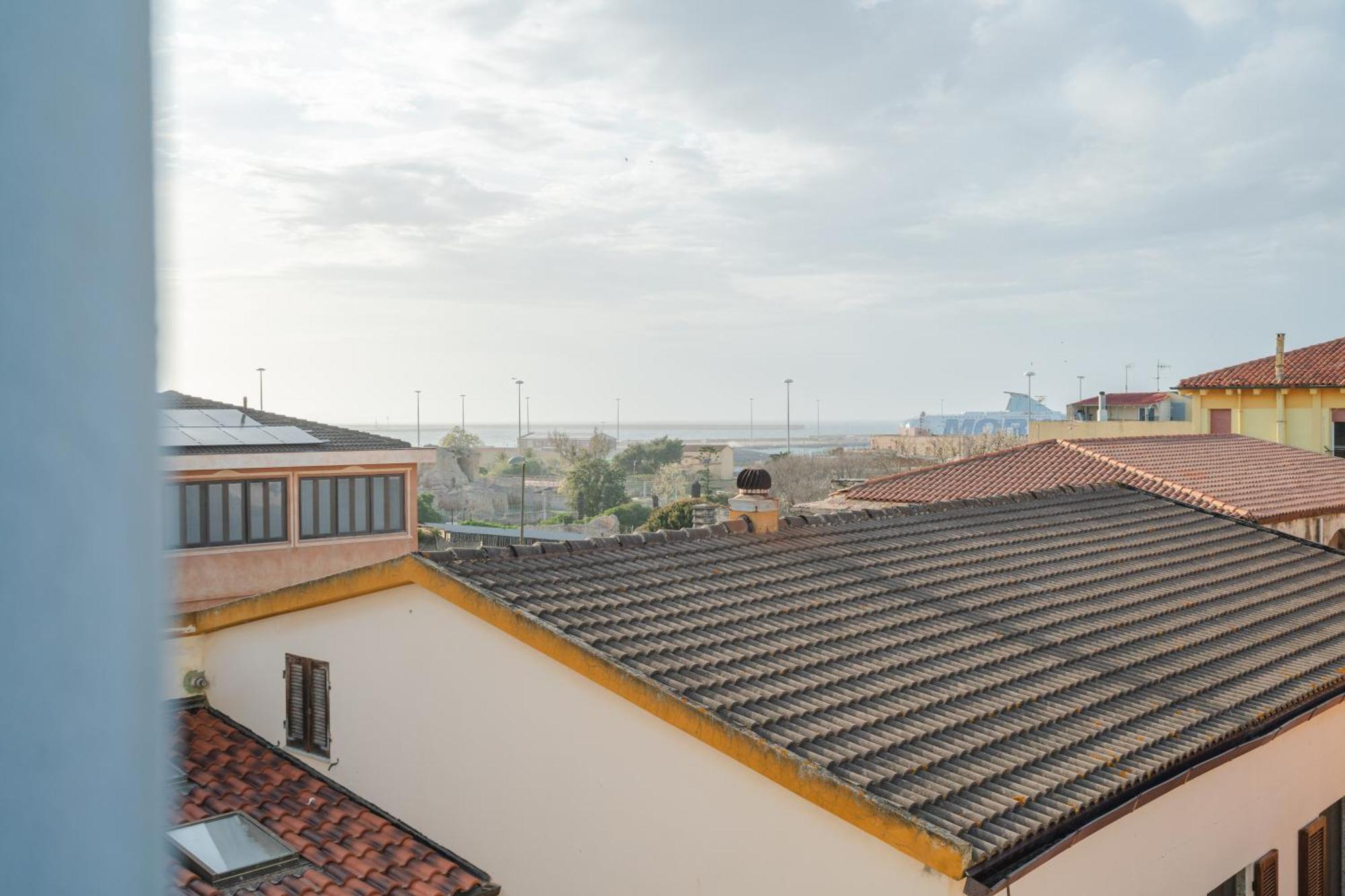 Il Faro Apartment Porto Torres Exterior photo